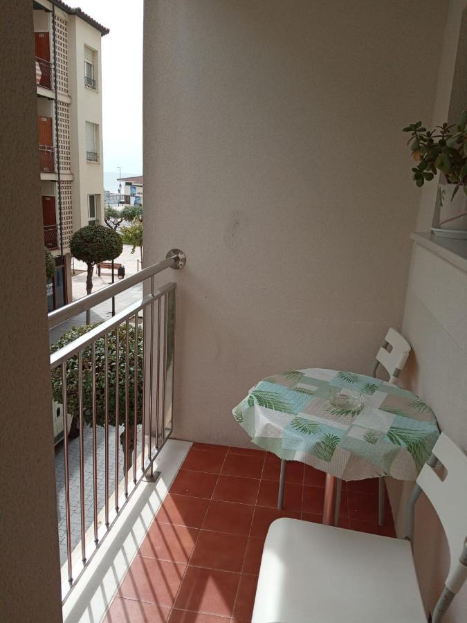 Club Nautic Apartman Cambrils Kültér fotó