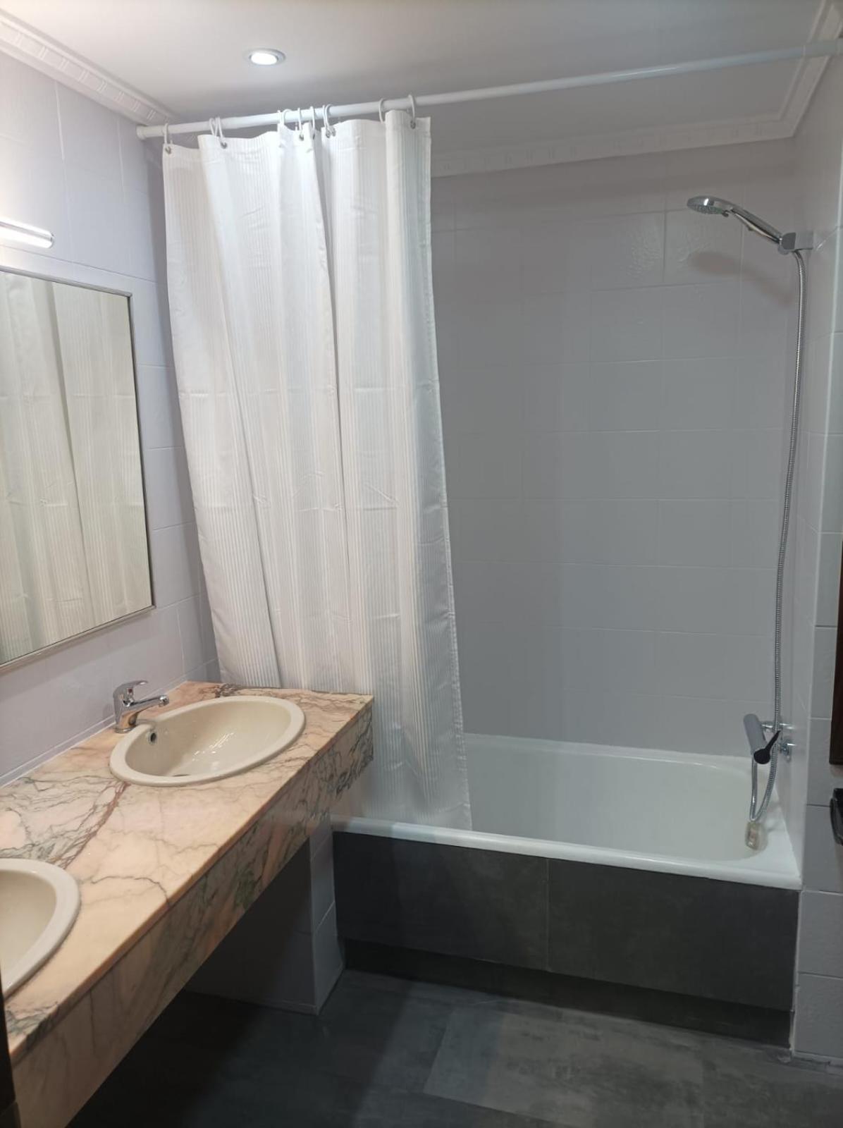 Club Nautic Apartman Cambrils Kültér fotó